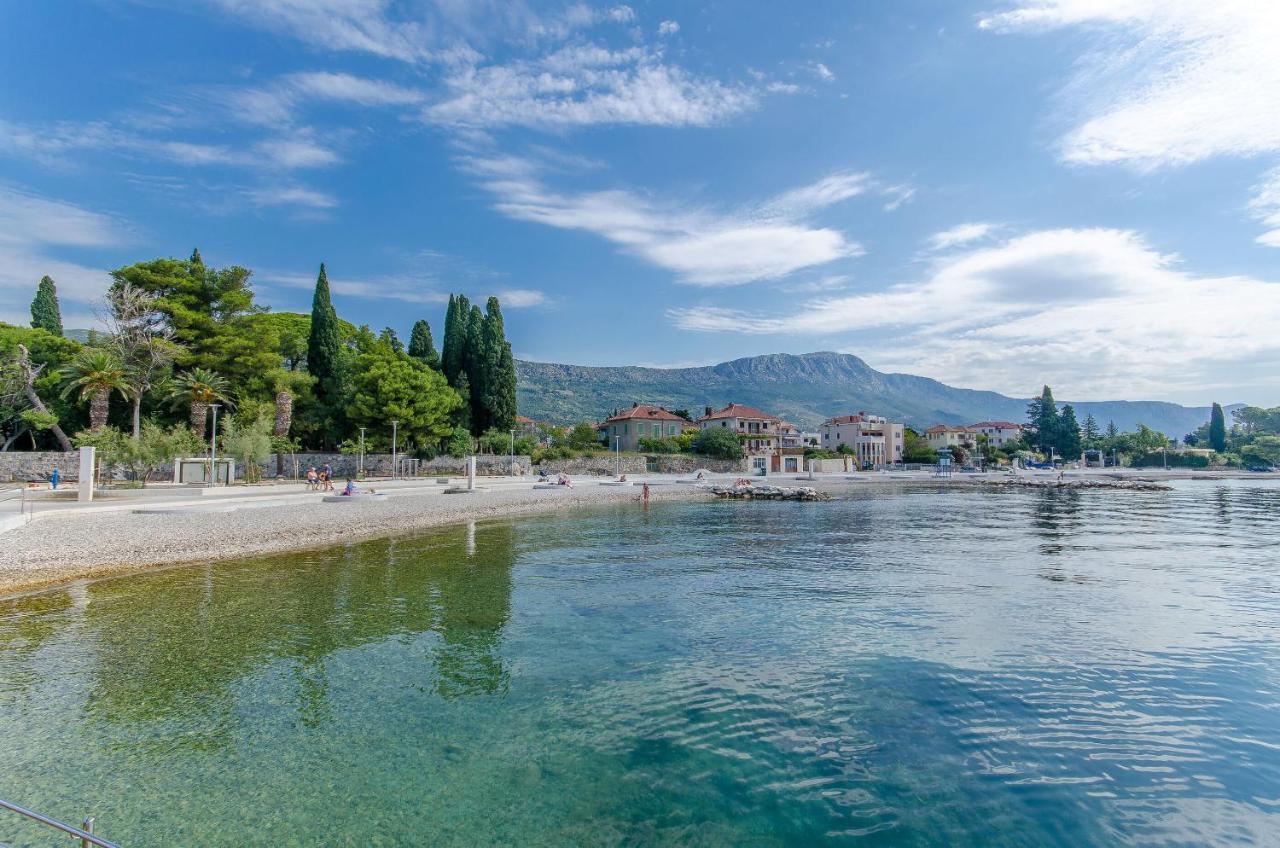 Deluxe Double Room With Sauna And Pool Kastela Bagian luar foto