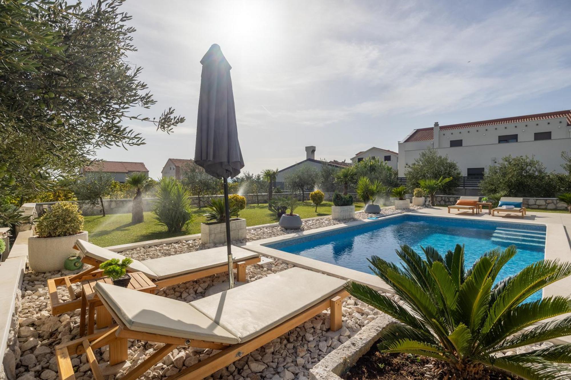 Deluxe Double Room With Sauna And Pool Kastela Bagian luar foto