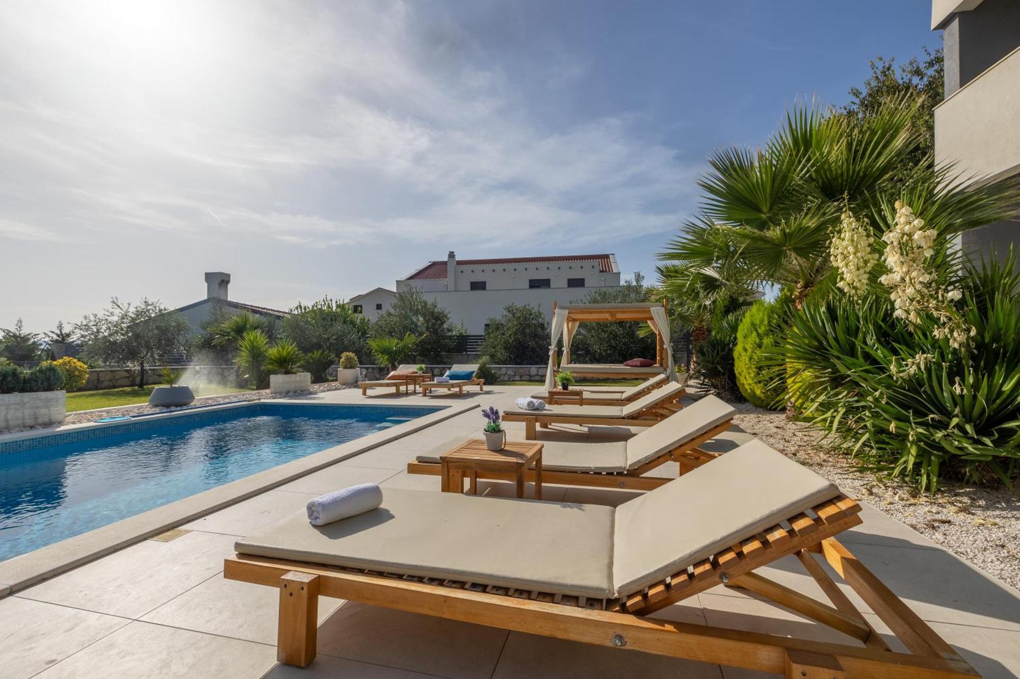 Deluxe Double Room With Sauna And Pool Kastela Bagian luar foto