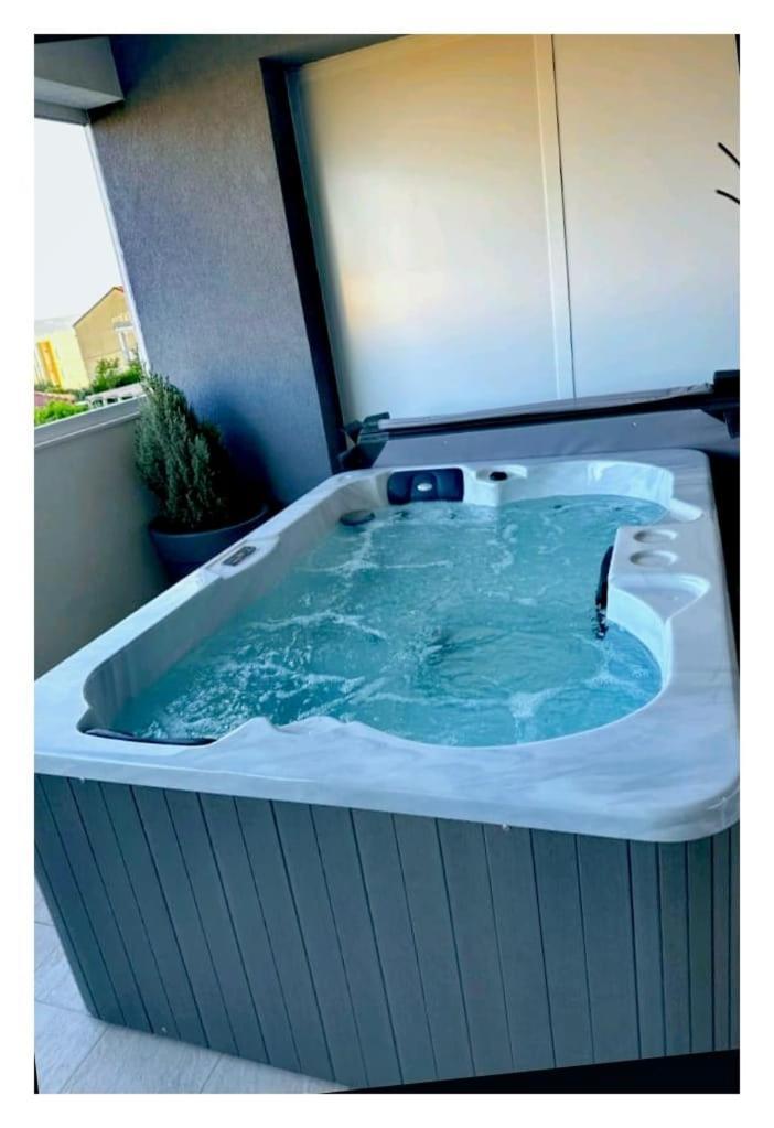 Deluxe Double Room With Sauna And Pool Kastela Bagian luar foto